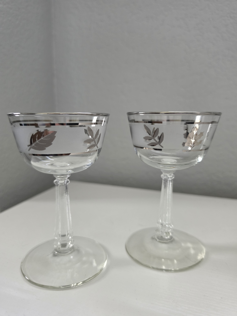 Vintage Libbey Silver Leaf Etched Cocktail Coupe Glasses - Set of 2